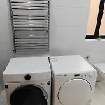 Διαμέρισμα 4 Bedroom Gem Steps From Everything *