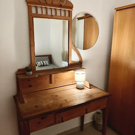 Apartment 4 Bedroom Gem Steps From Everything Sliema