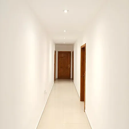 4 Bedroom Gem Steps From Everything Apartament Sliema
